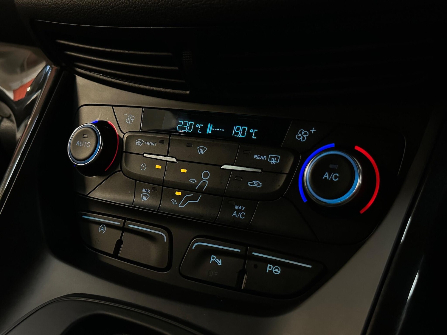 Used Ford Kuga 2019 for sale - 76886298: Photo 24