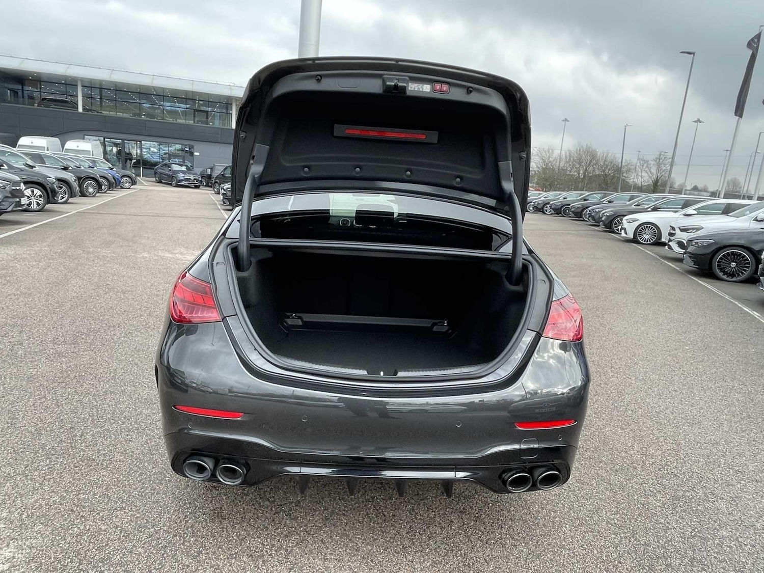 Used Mercedes-Benz C Class 2025 for sale - 77604900: Photo 9