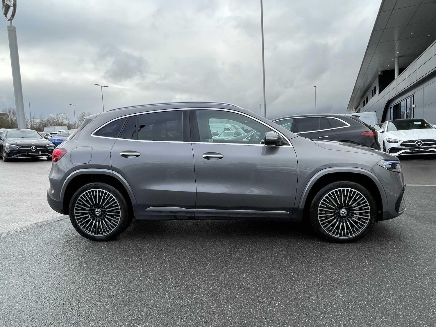 Used Mercedes-Benz EQA for sale - 77604896: Photo 2