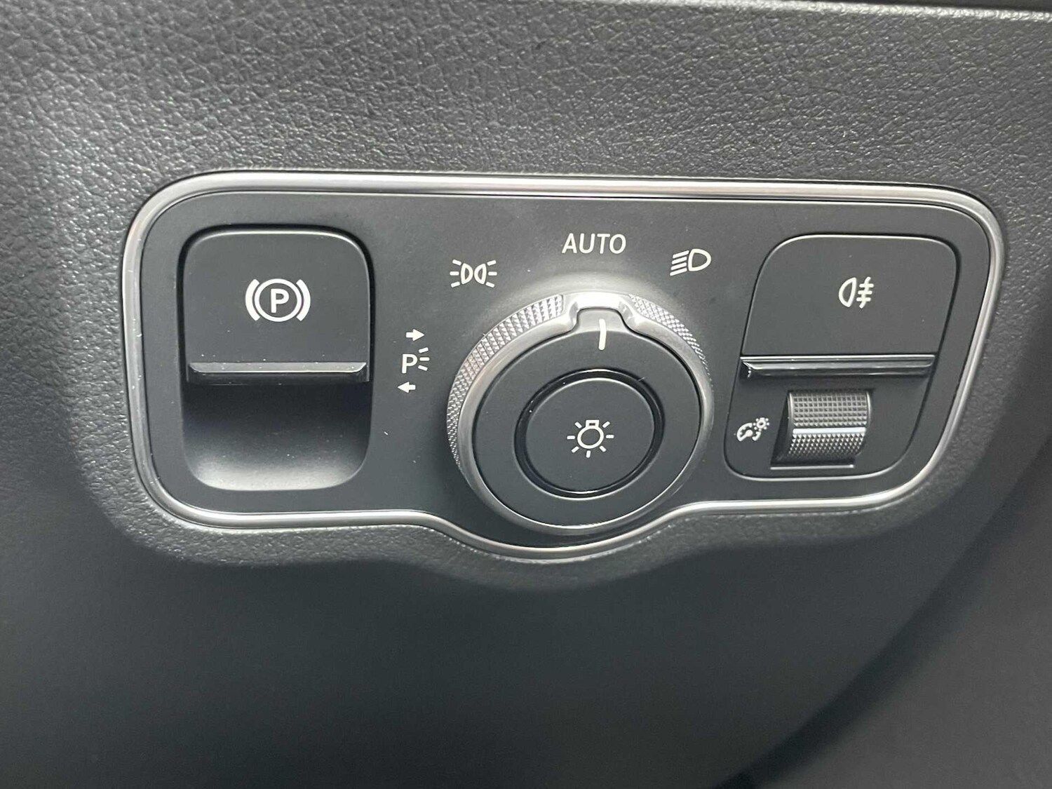 Used Mercedes-Benz EQA for sale - 77604896: Photo 38