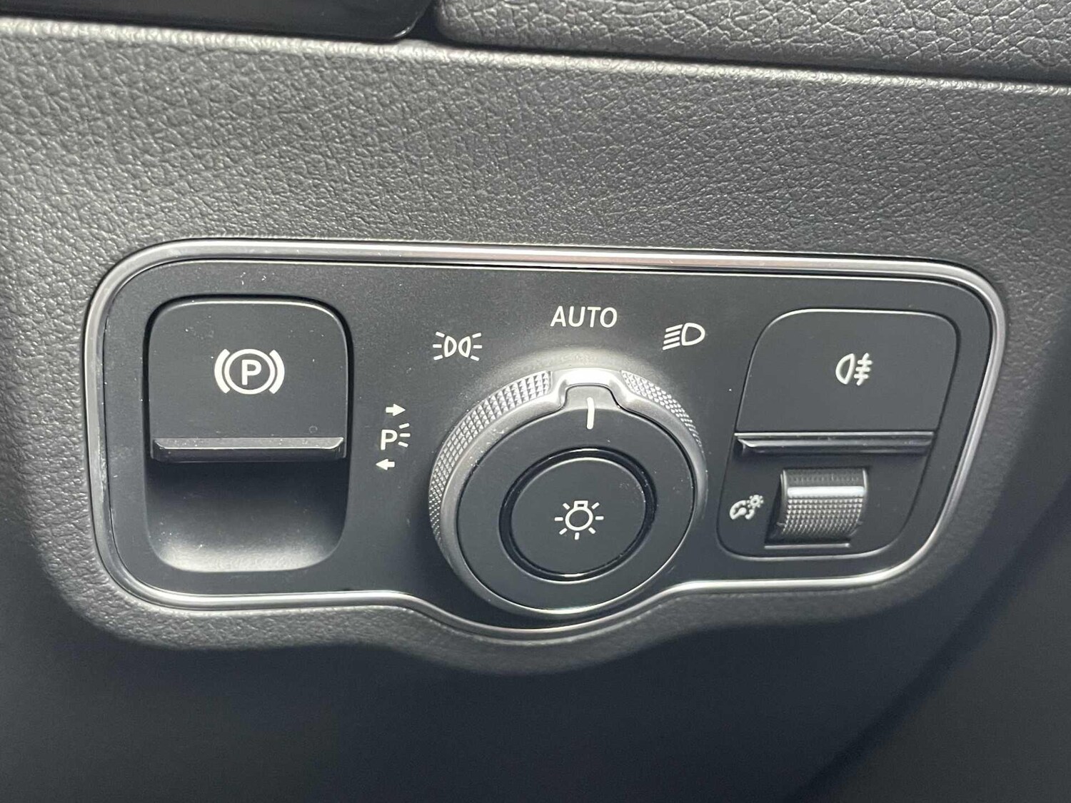 Used Mercedes-Benz GLA for sale - 77646341: Photo 44