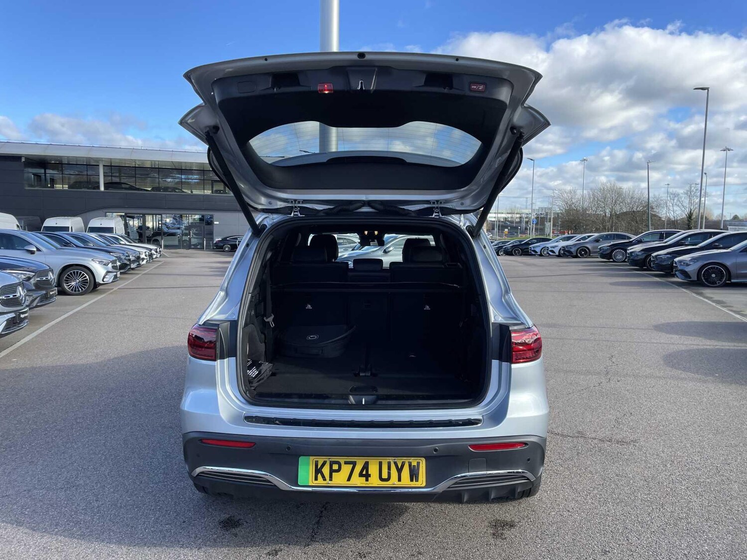 Used Mercedes-Benz EQB 2024 for sale - 77604888: Photo 9