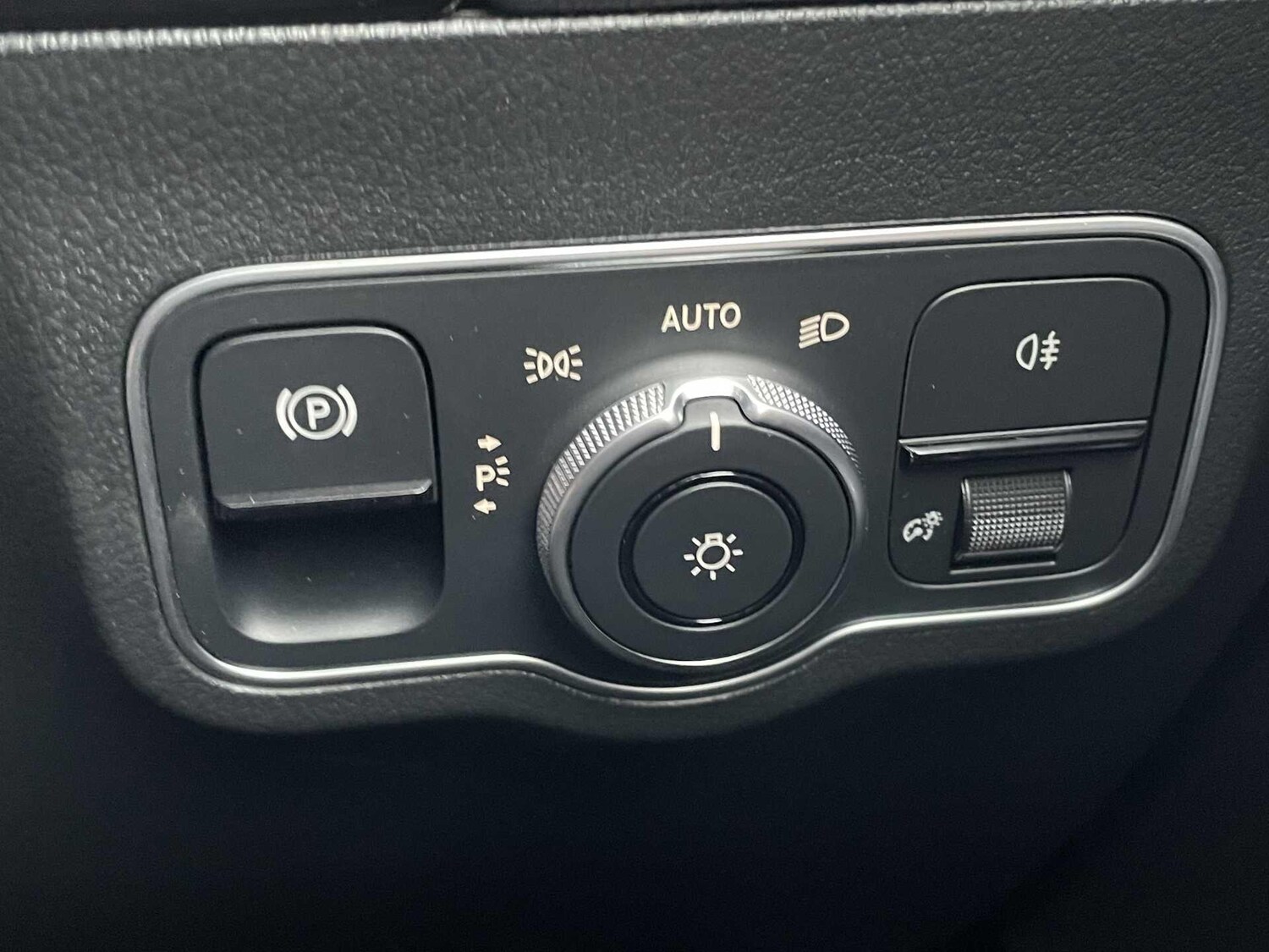 Used Mercedes-Benz EQA for sale - 77604903: Photo 39