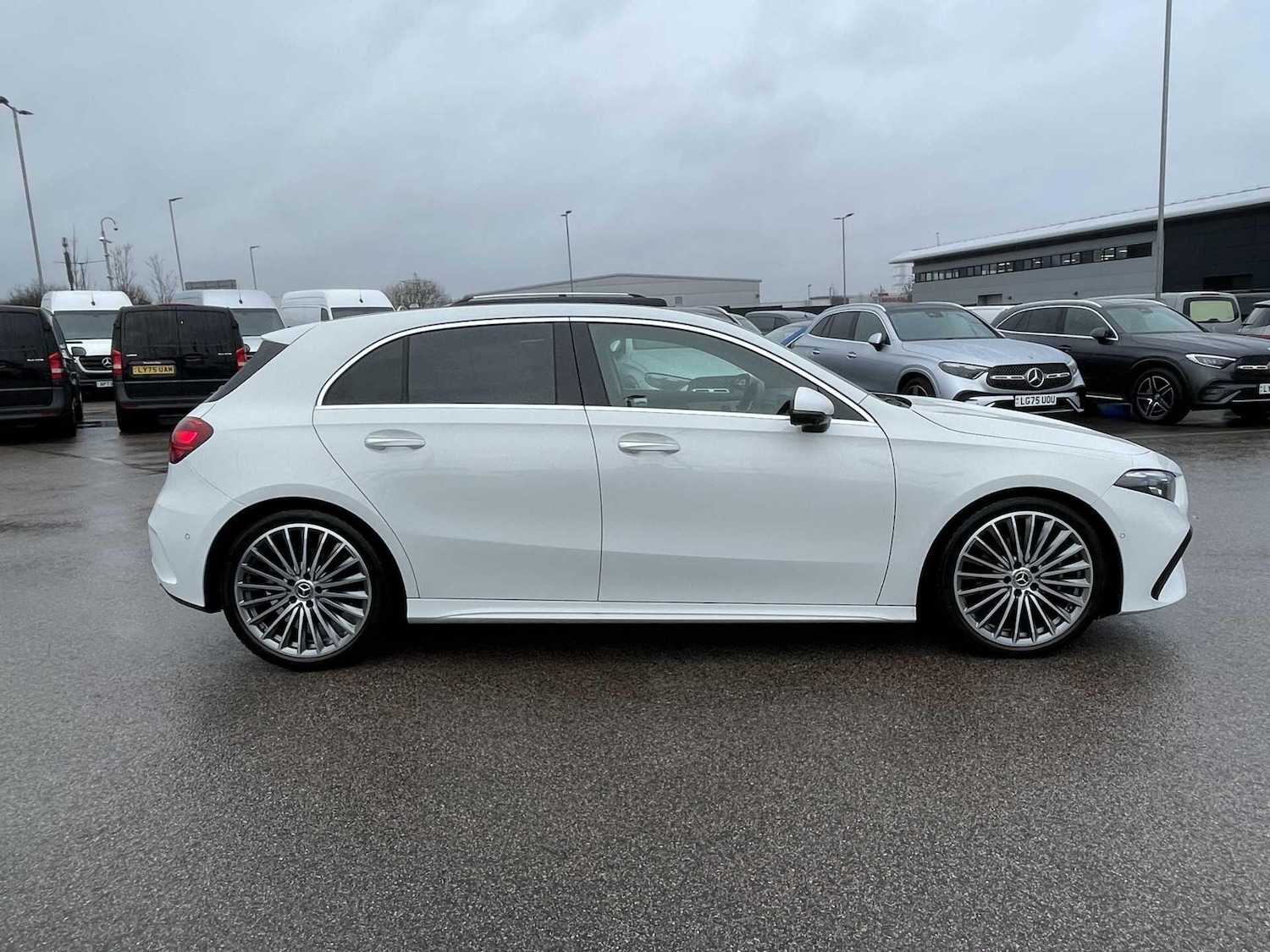 Used Mercedes-Benz A-Class 2024 for sale - 77604894: Photo 2