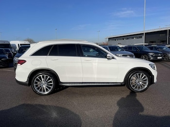 Used Mercedes-Benz GLC 2020 for sale - 77604905: Photo