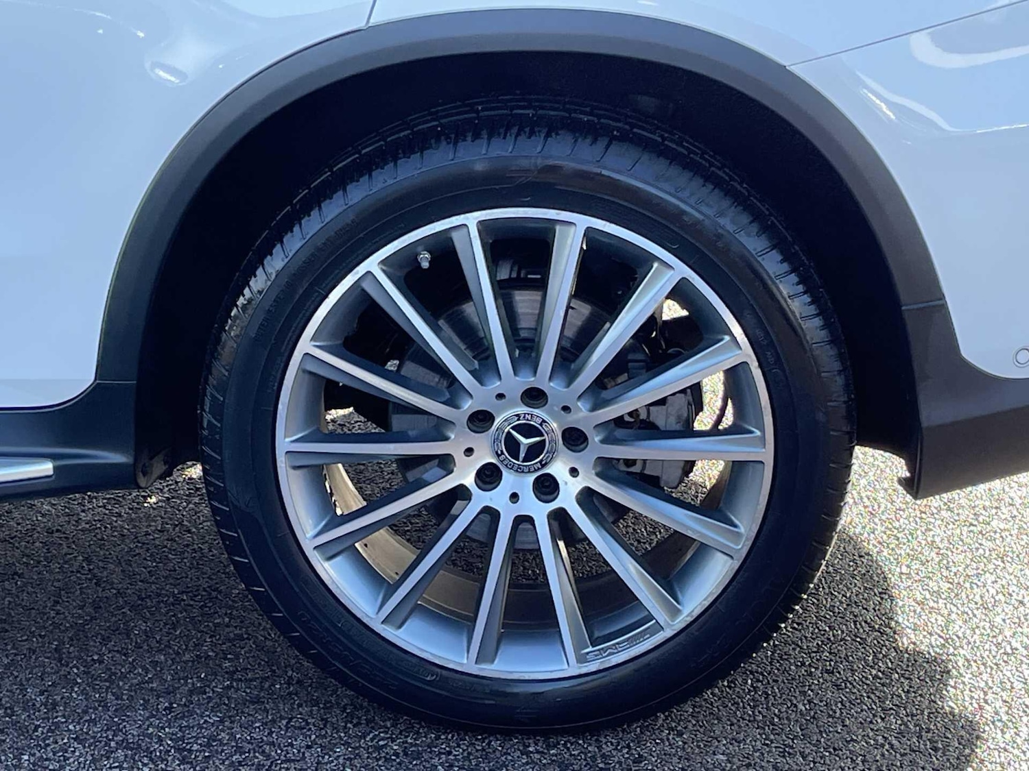 Used Mercedes-Benz GLC 2020 for sale - 77604905: Photo 3