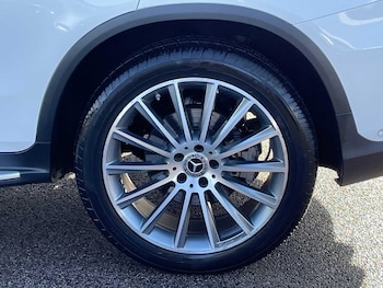 Used Mercedes-Benz GLC 2020 for sale - 77604905: Photo