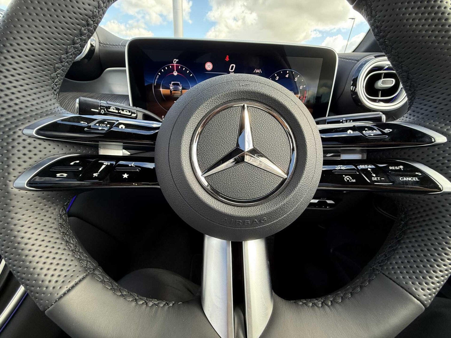 Used Mercedes-Benz GLC 2025 for sale - 78007442: Photo 39