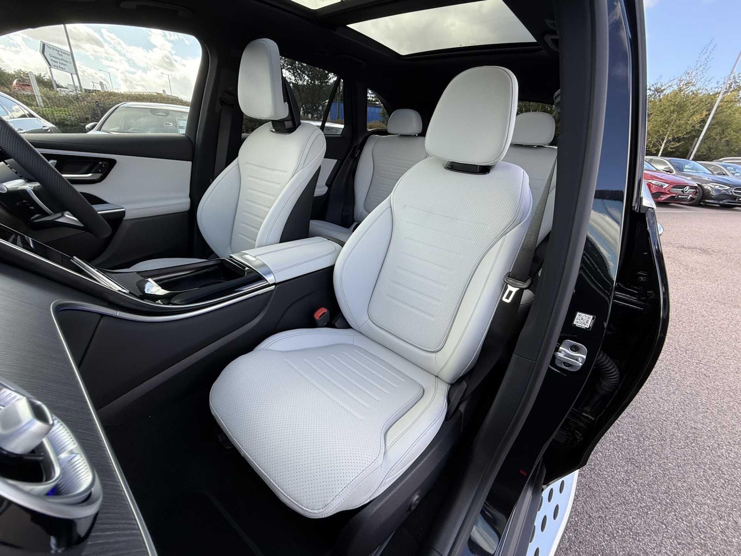 Used Mercedes-Benz GLC 2025 for sale - 78007442: Photo 7