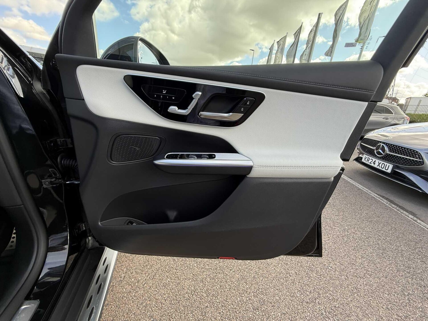 Used Mercedes-Benz GLC for sale - 77854057: Photo 21