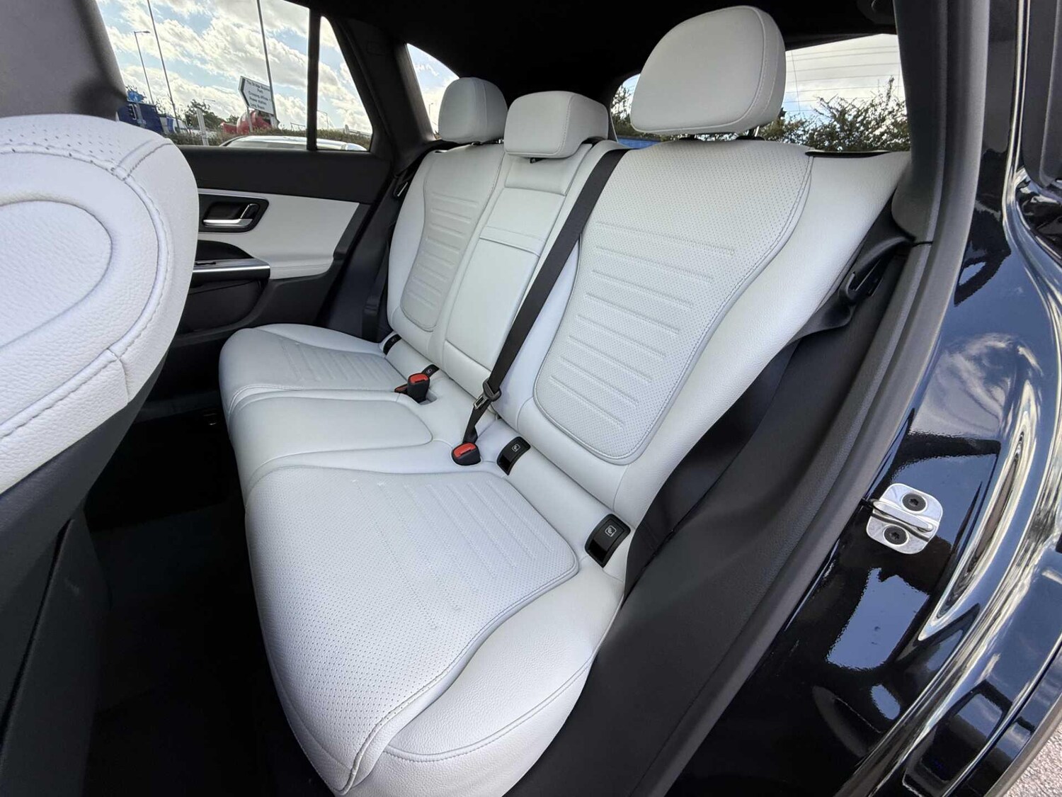 Used Mercedes-Benz GLC for sale - 77854057: Photo 8