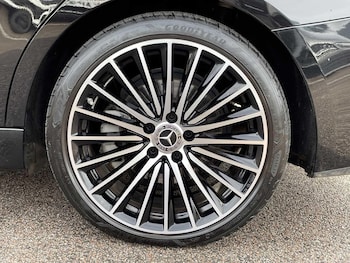 Used Mercedes-Benz C Class 2025 for sale - 77633558: Photo