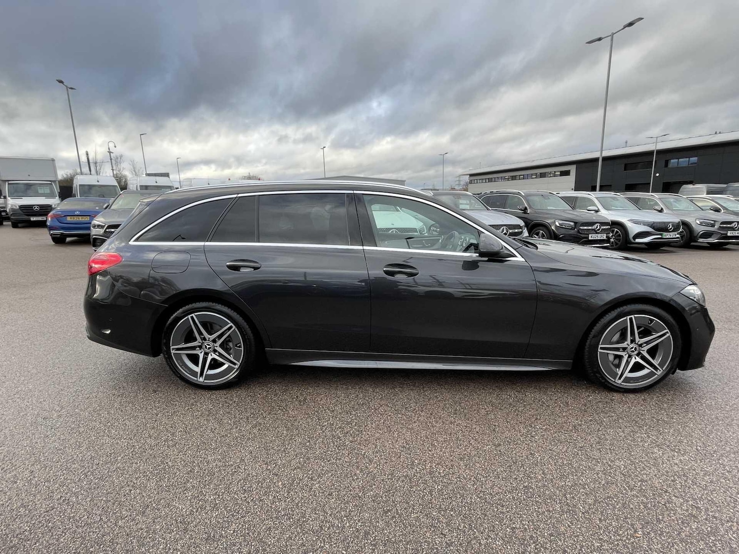 Used Mercedes-Benz C Class 2025 for sale - 77646974: Photo 2