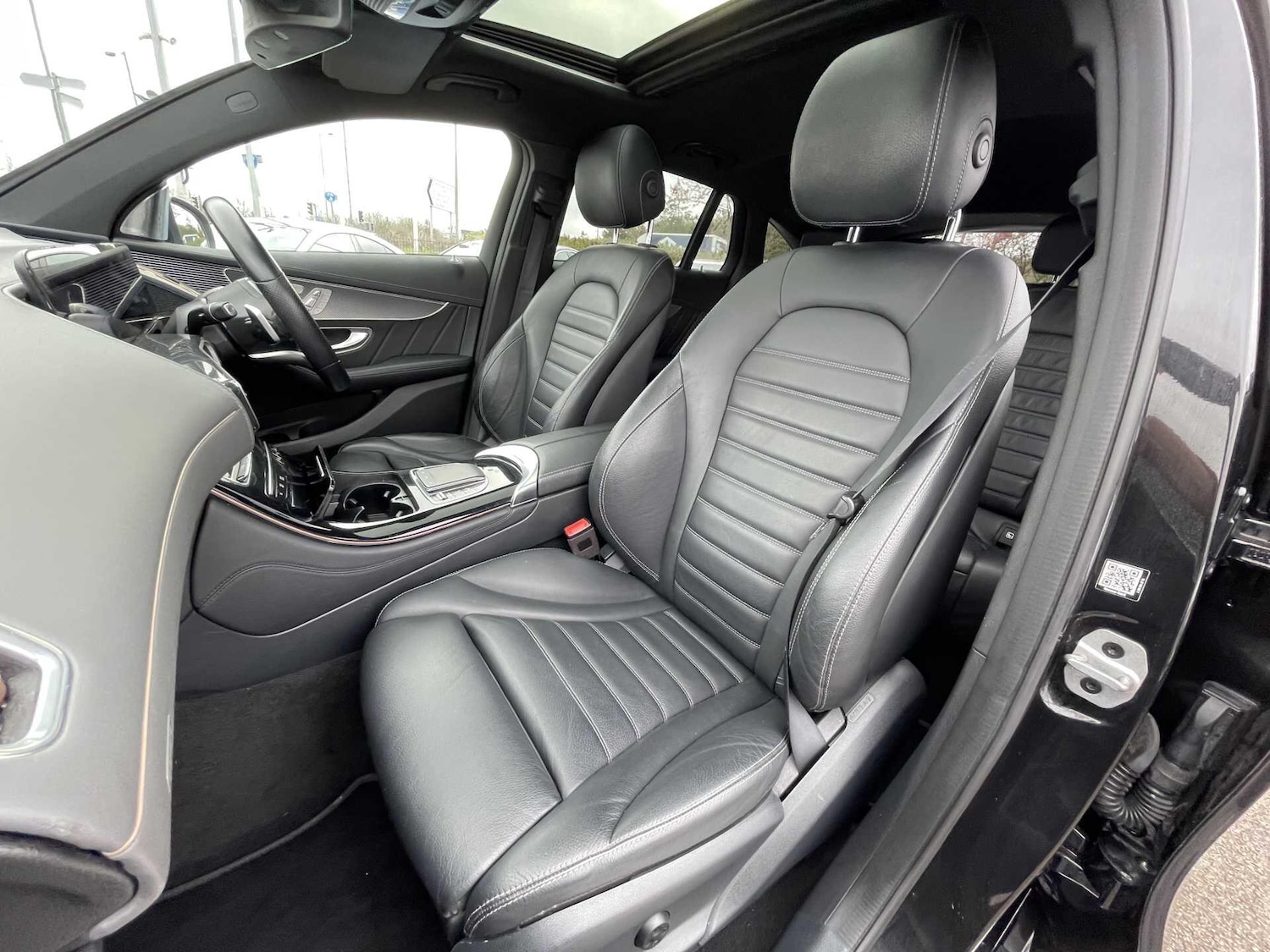 Used Mercedes-Benz EQC 2021 for sale - 77633642: Photo 7