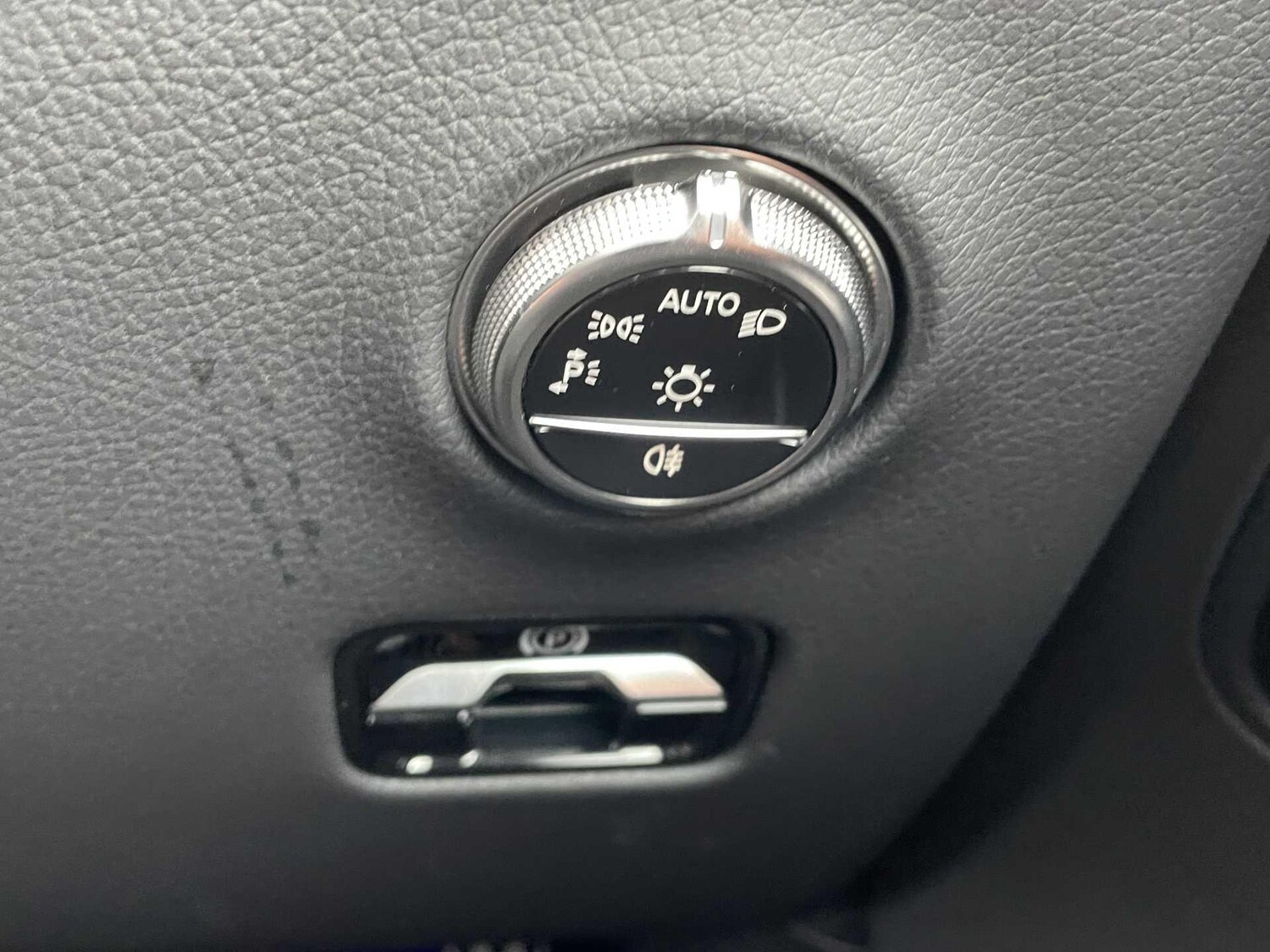 Used Mercedes-Benz GLC 2025 for sale - 77695532: Photo 39