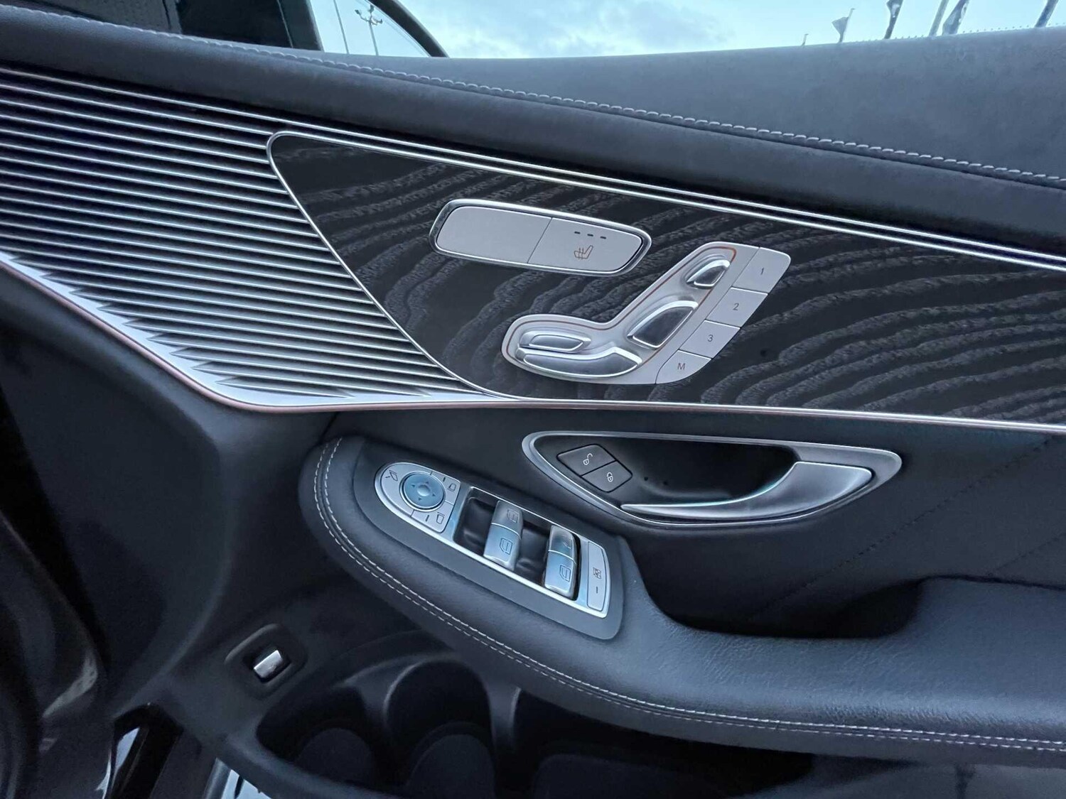 Used Mercedes-Benz EQC 2023 for sale - 77604872: Photo 22