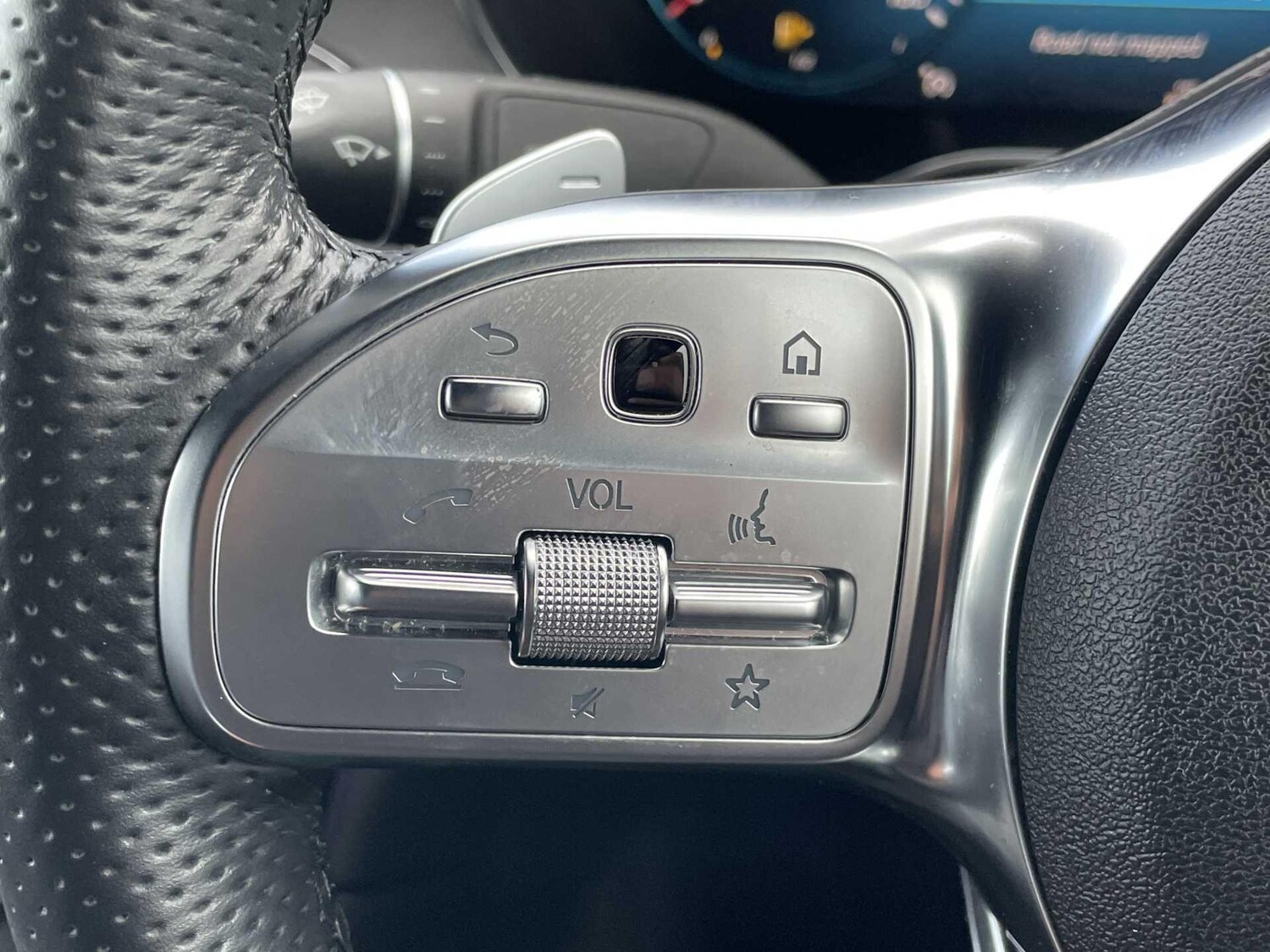 Used Mercedes-Benz GLC 2023 for sale - 77604880: Photo 37