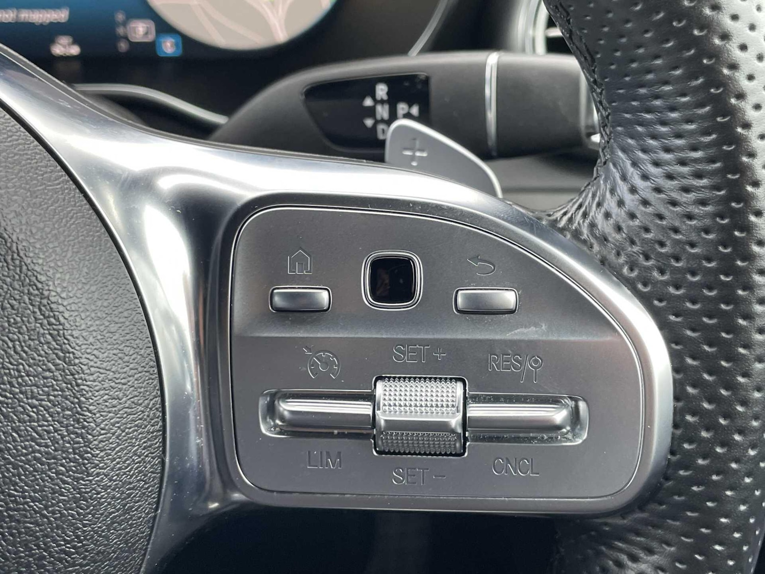 Used Mercedes-Benz GLC 2023 for sale - 77604880: Photo 38