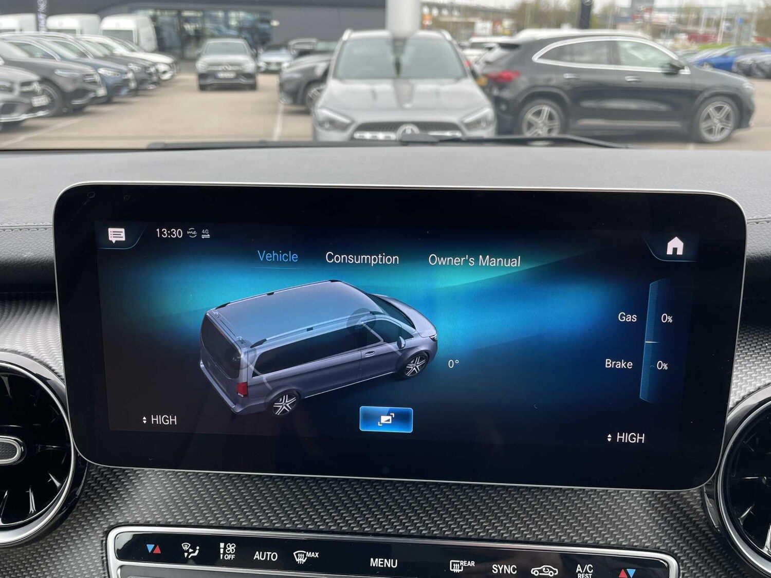 Used Mercedes-Benz V-Class 2023 for sale - 78006549: Photo 30