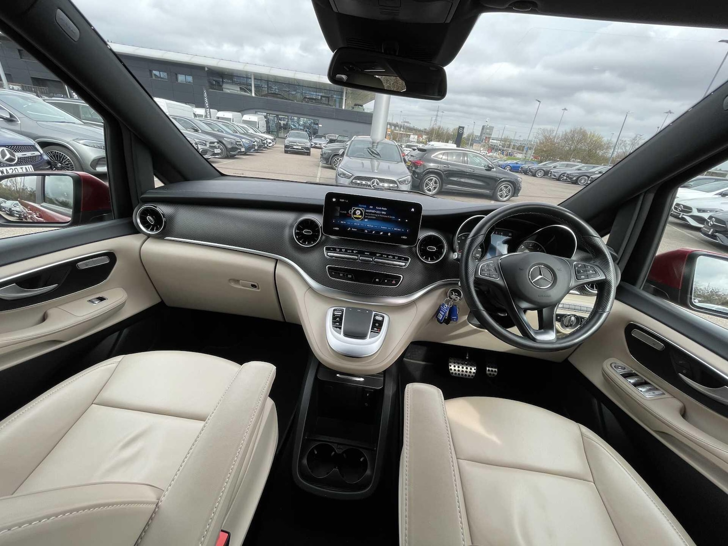 Used Mercedes-Benz V-Class 2023 for sale - 78006549: Photo 6