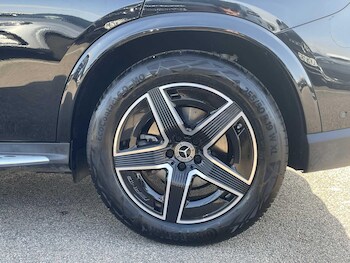 Used Mercedes-Benz GLC 2023 for sale - 77754081: Photo