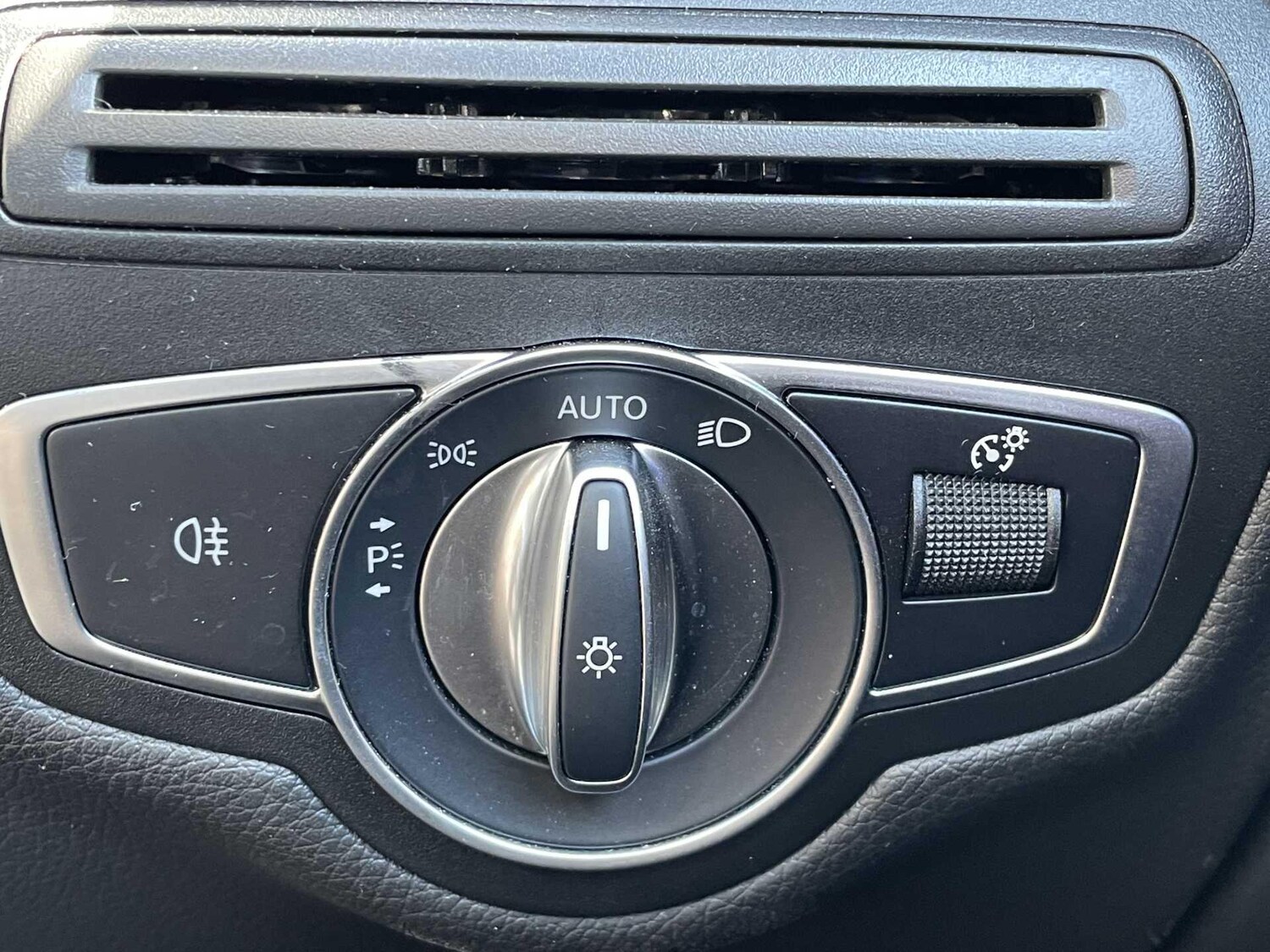 Used Mercedes-Benz GLC 2022 for sale - 78205089: Photo 39