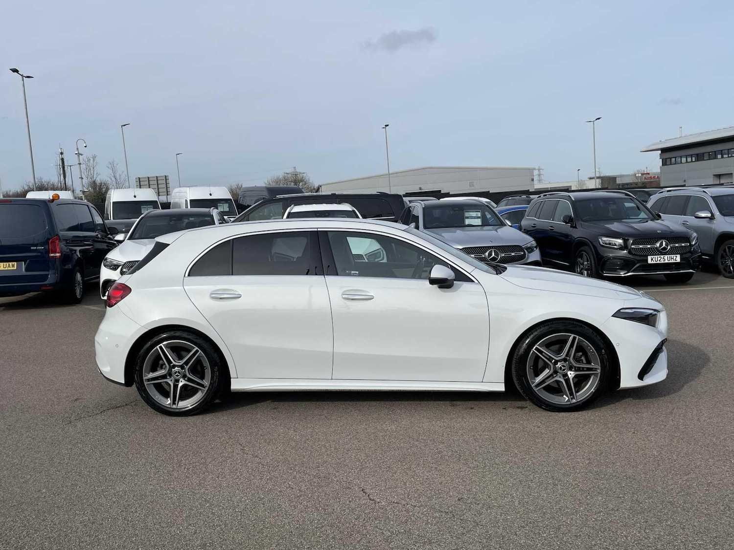 Used Mercedes-Benz A-Class for sale - 77604913: Photo 2