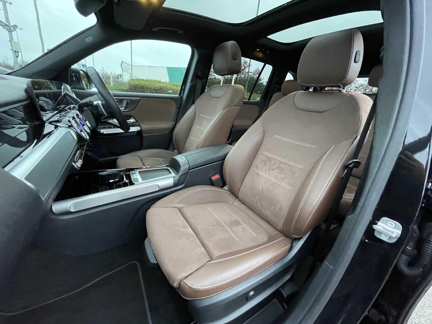 Used Mercedes-Benz GLB 2024 for sale - 77604907: Photo 7