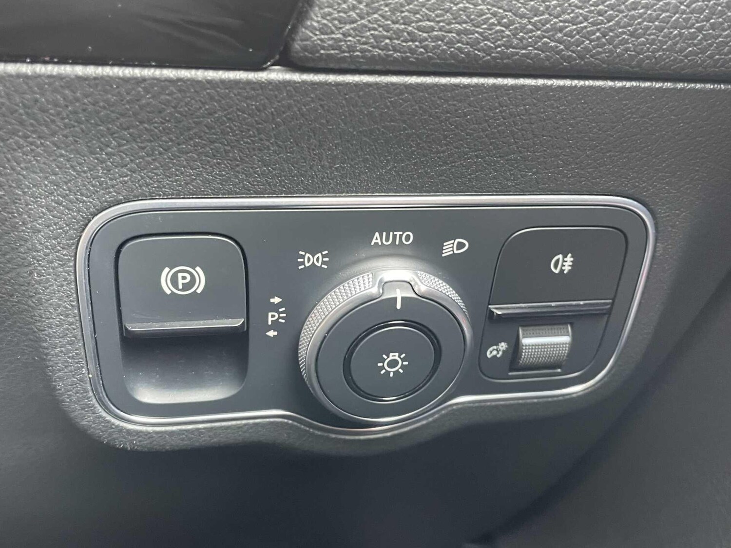 Used Mercedes-Benz GLA 2021 for sale - 77604921: Photo 36