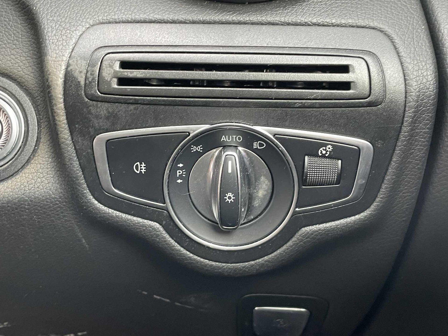 Used Mercedes-Benz GLC 2022 for sale - 78072478: Photo 39