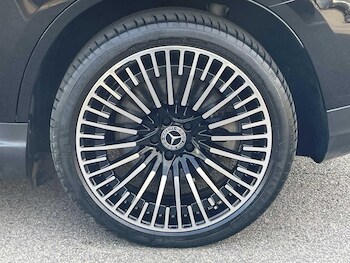 Used Mercedes-Benz EQC 2023 for sale - 77723351: Photo