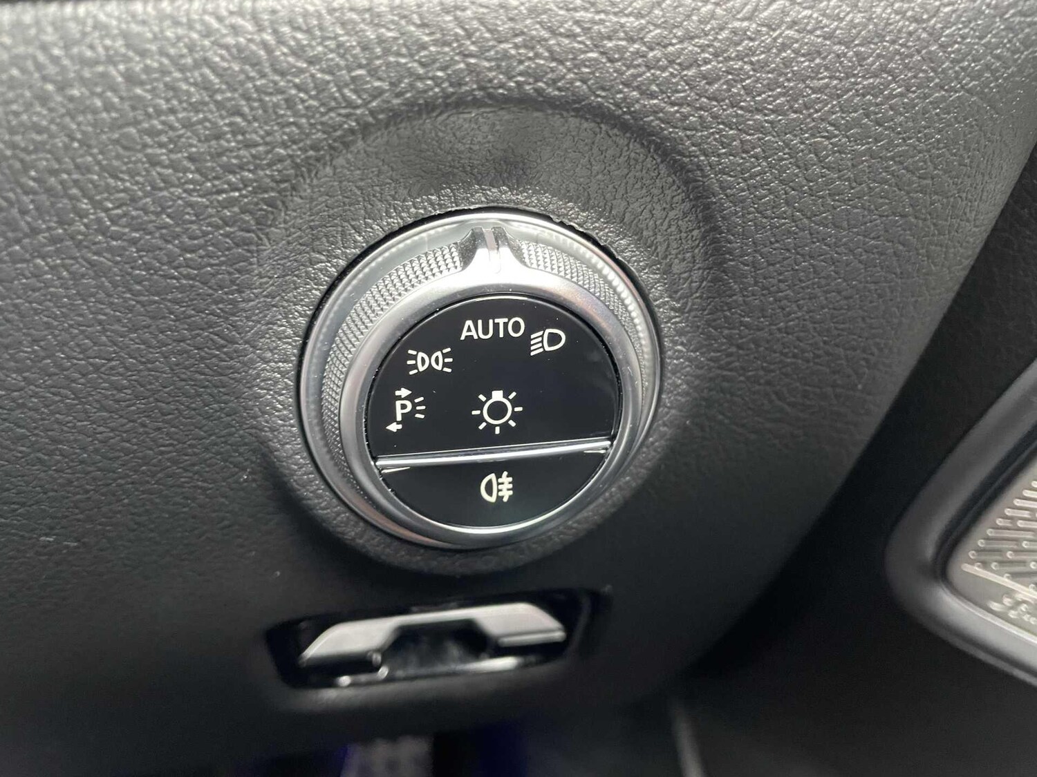 Used Mercedes-Benz C Class 2023 for sale - 77604883: Photo 37