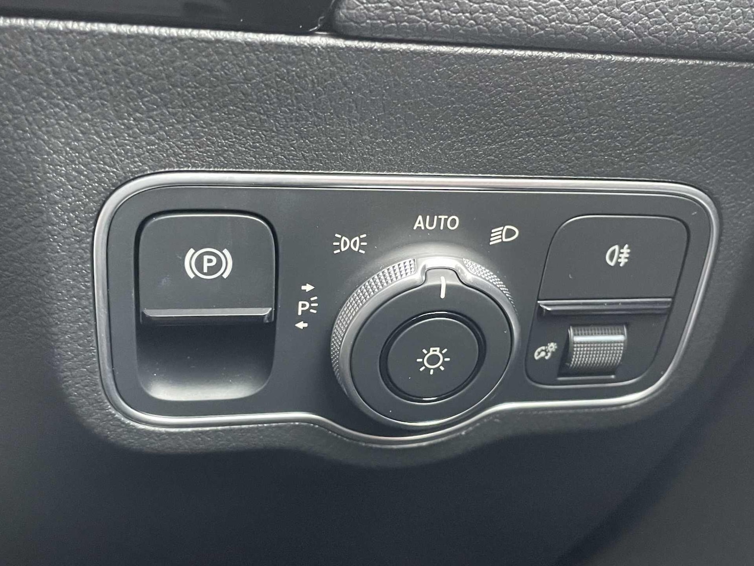 Used Mercedes-Benz GLA 2025 for sale - 77645810: Photo 38