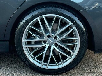 Used Mercedes-Benz C Class 2024 for sale - 78648744: Photo