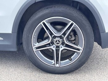 Used Mercedes-Benz GLA 2022 for sale - 78276000: Photo