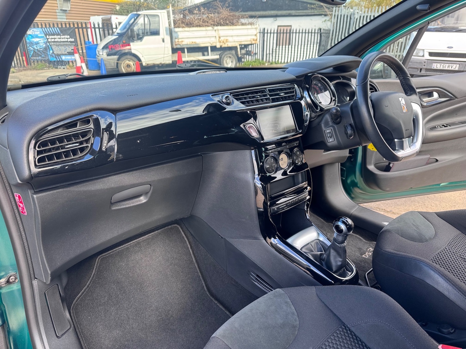 Used DS Automobiles DS 3 2017 for sale - 78022384: Photo 27