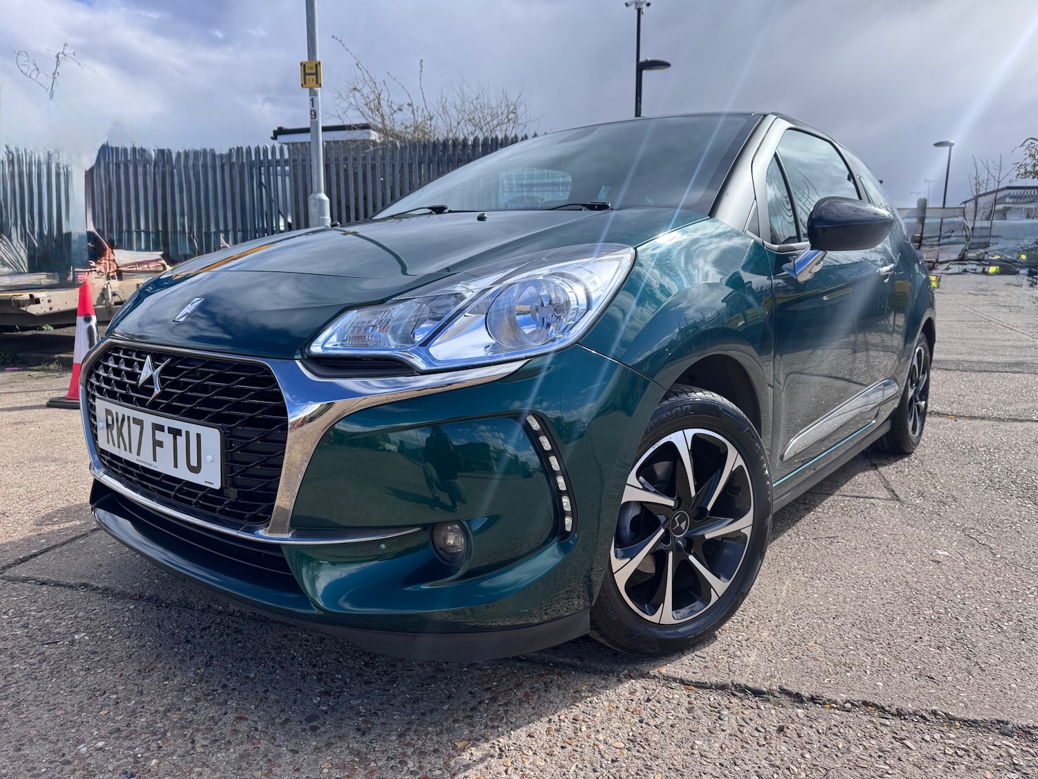 Used DS Automobiles DS 3 2017 for sale - 78022384: Photo 4