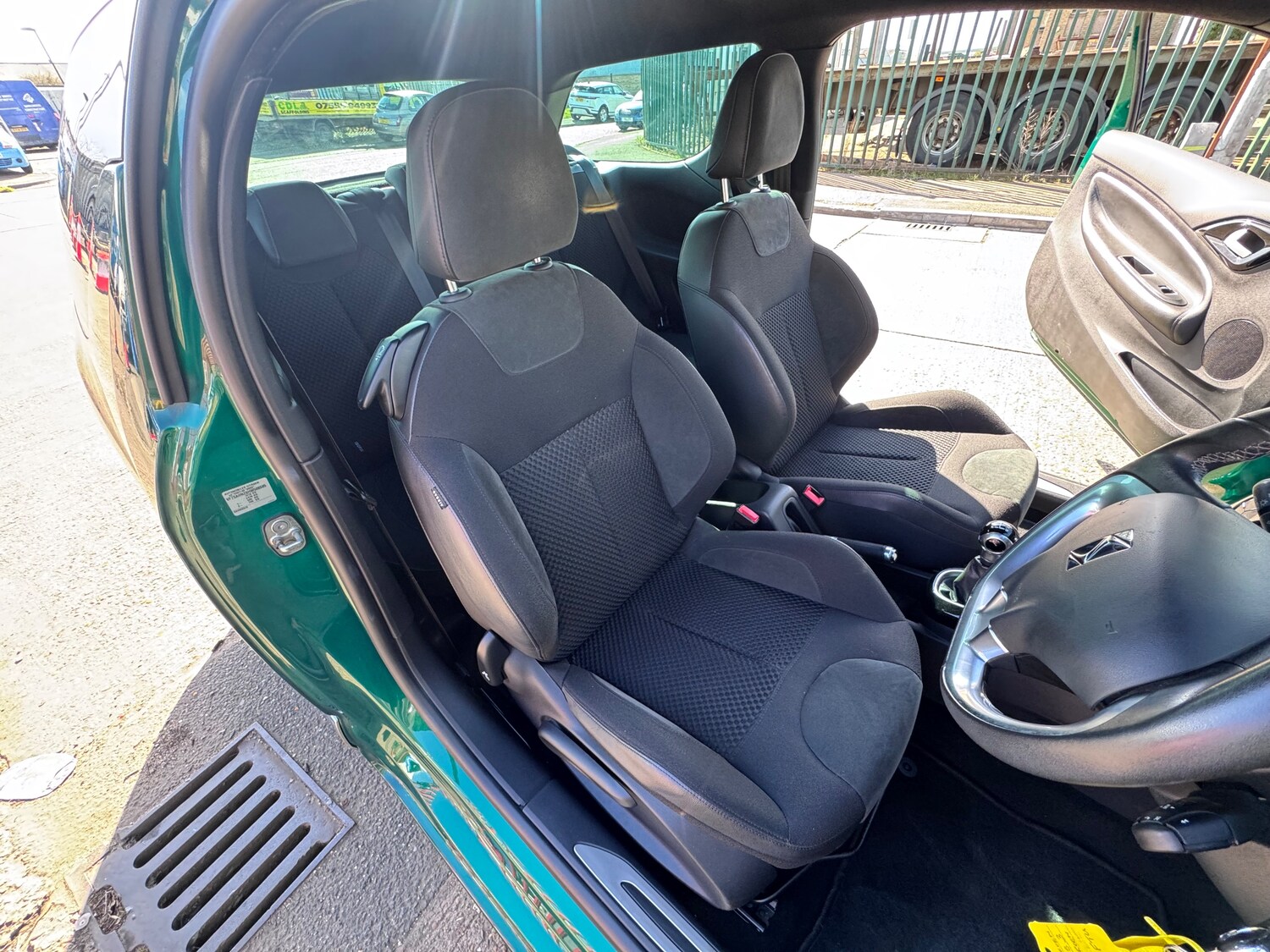 Used DS Automobiles DS 3 2017 for sale - 78022384: Photo 61