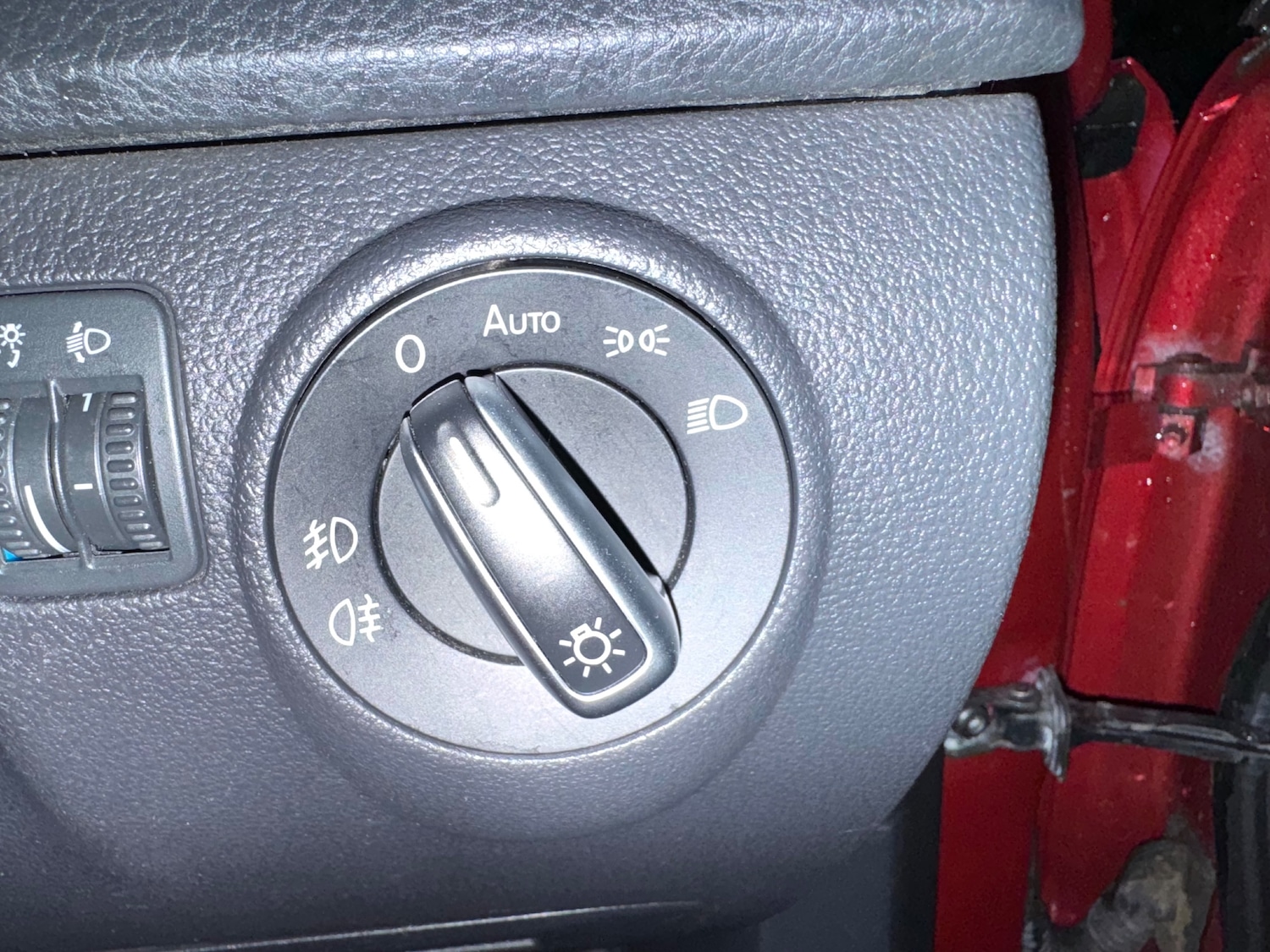 Used Volkswagen Tiguan 2014 for sale - 77006490: Photo 37