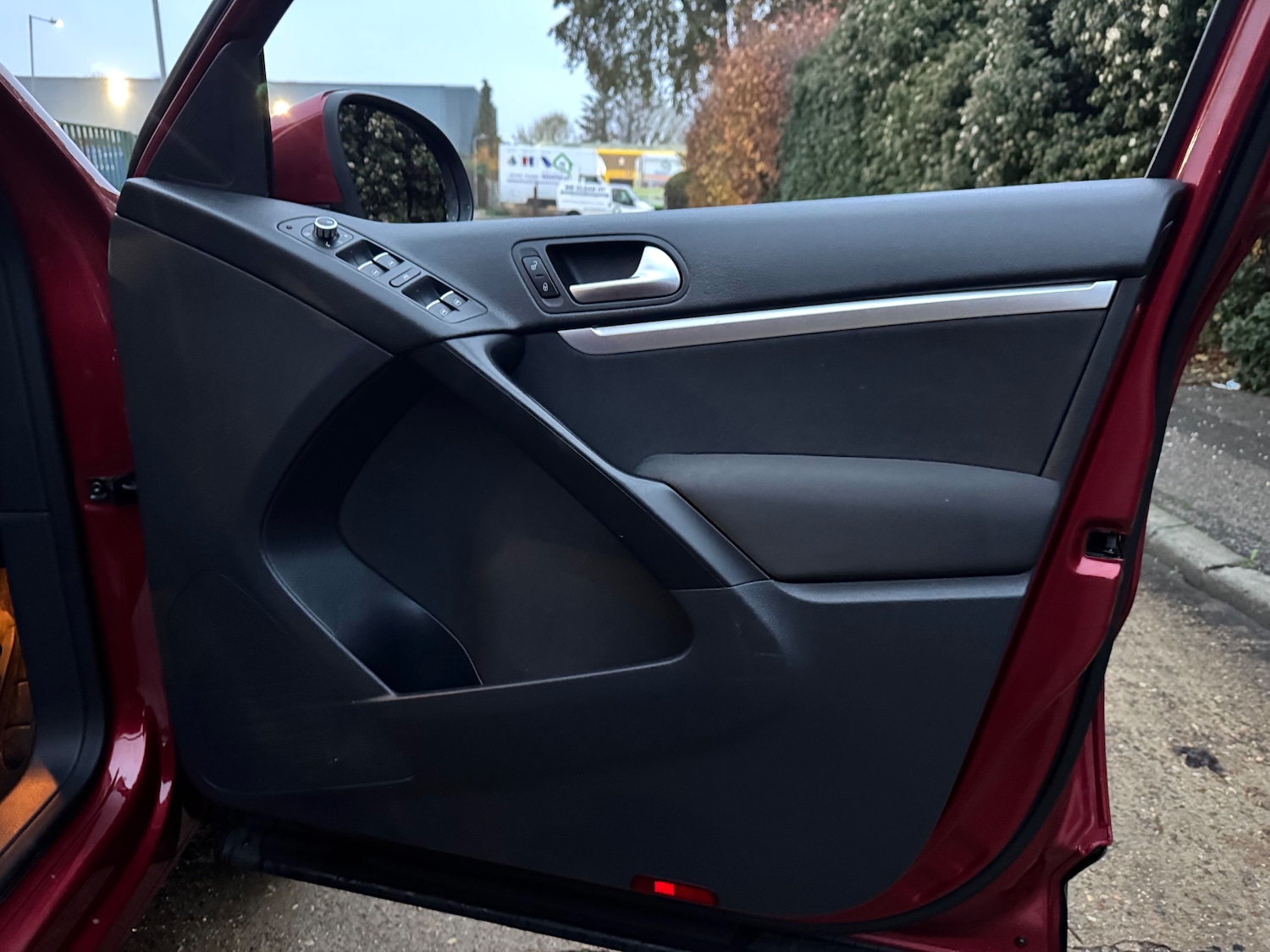 Used Volkswagen Tiguan 2014 for sale - 77006490: Photo 43