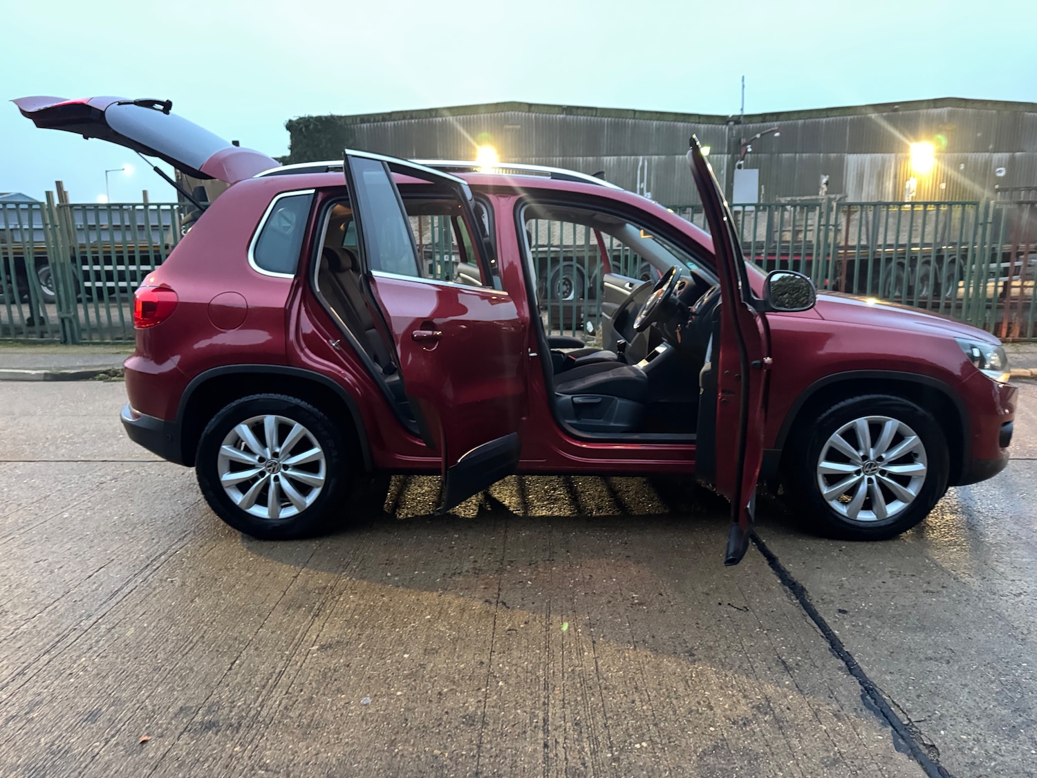 Used Volkswagen Tiguan 2014 for sale - 77006490: Photo 62