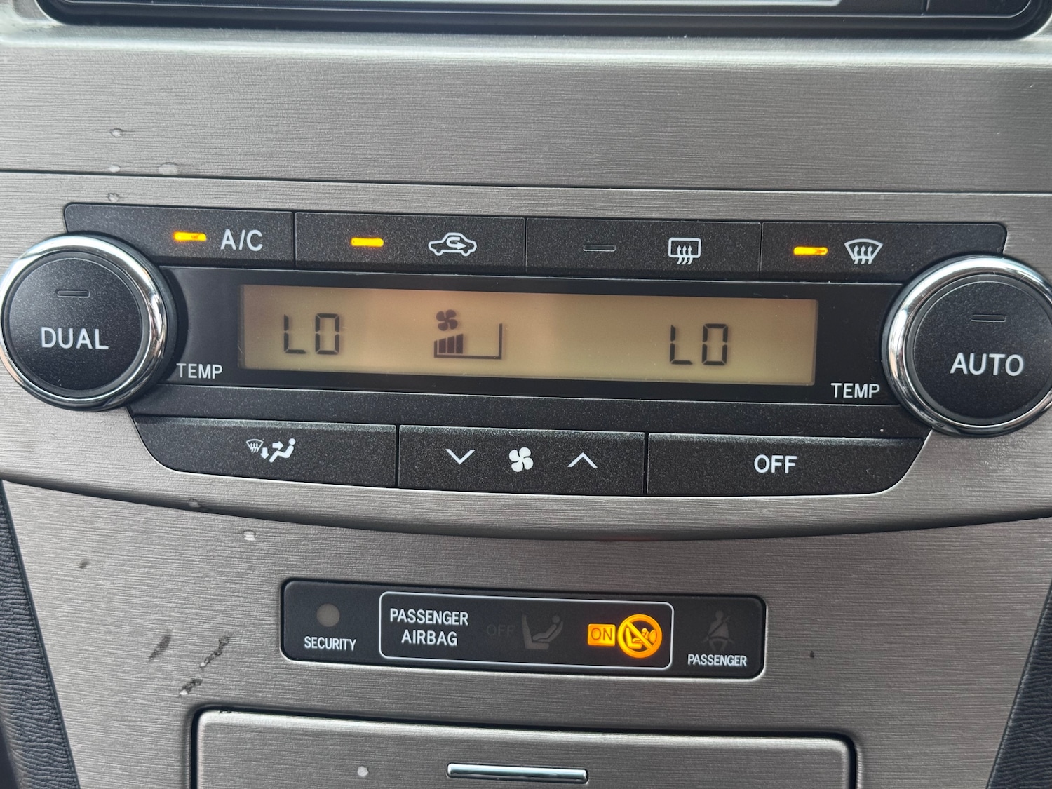 Used Toyota Avensis 2011 for sale - 77485091: Photo 14