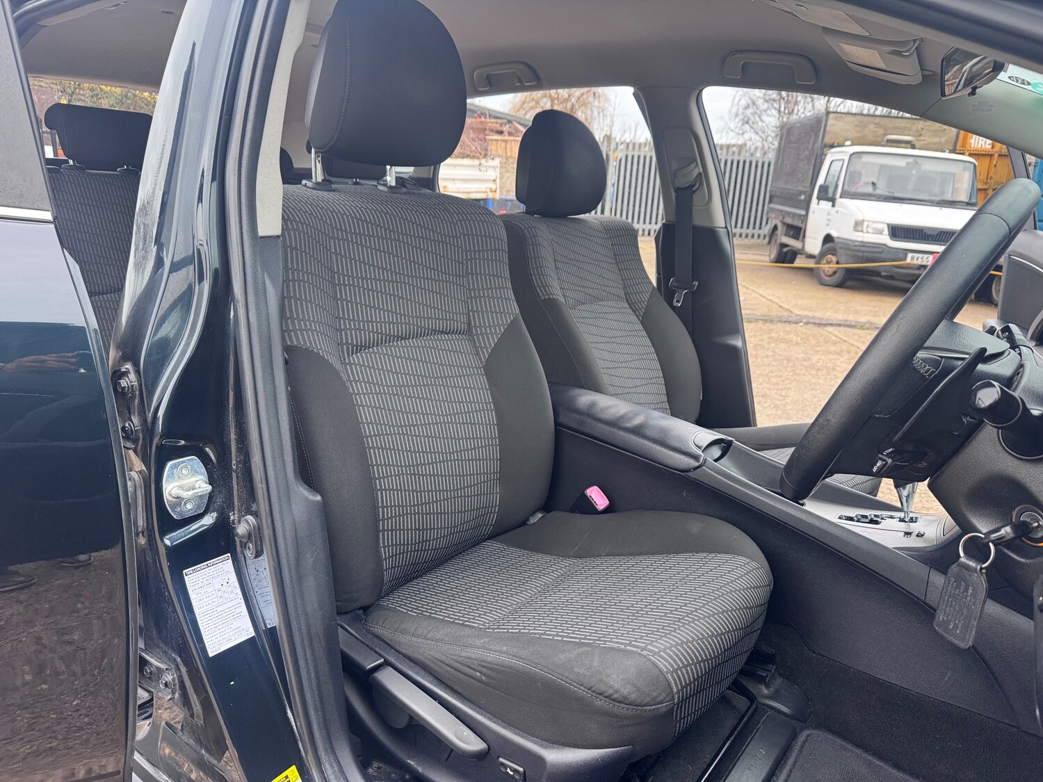 Used Toyota Avensis 2011 for sale - 77485091: Photo 20