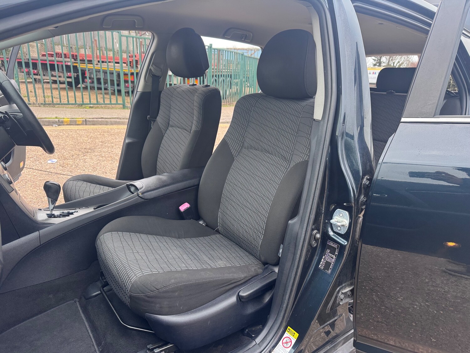 Used Toyota Avensis 2011 for sale - 77485091: Photo 26