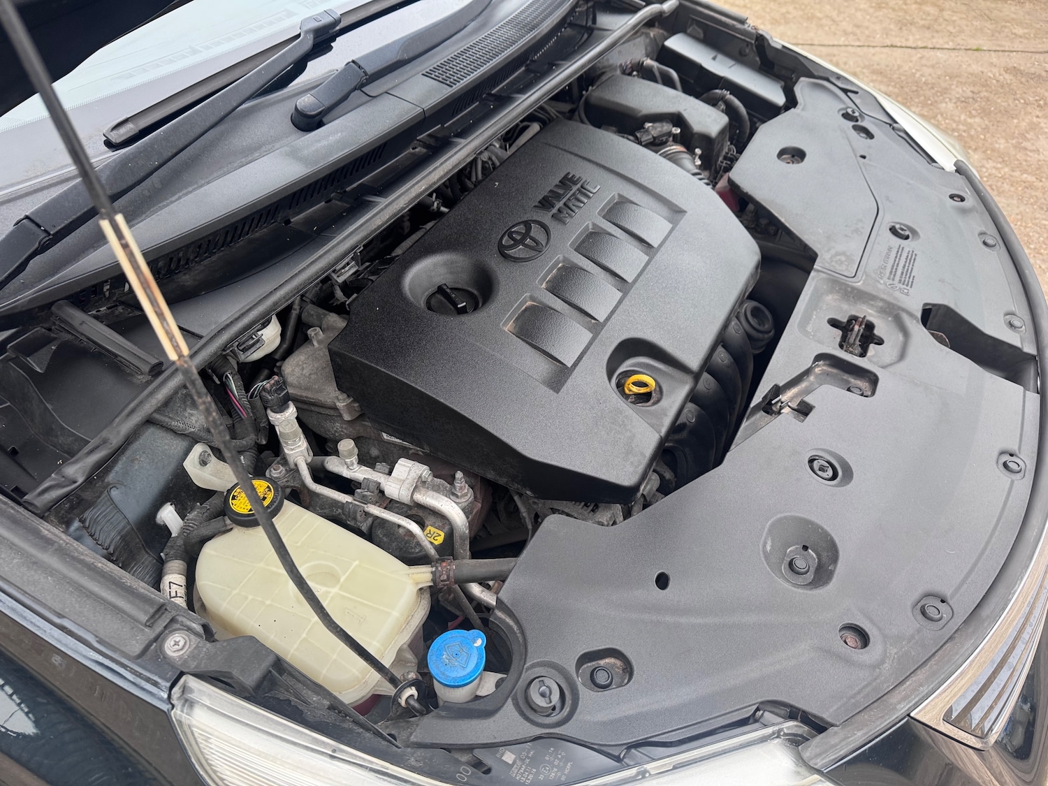 Used Toyota Avensis 2011 for sale - 77485091: Photo 32