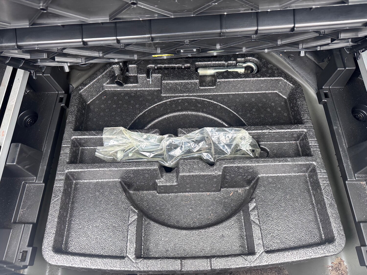 Used Toyota Avensis 2011 for sale - 77485091: Photo 72