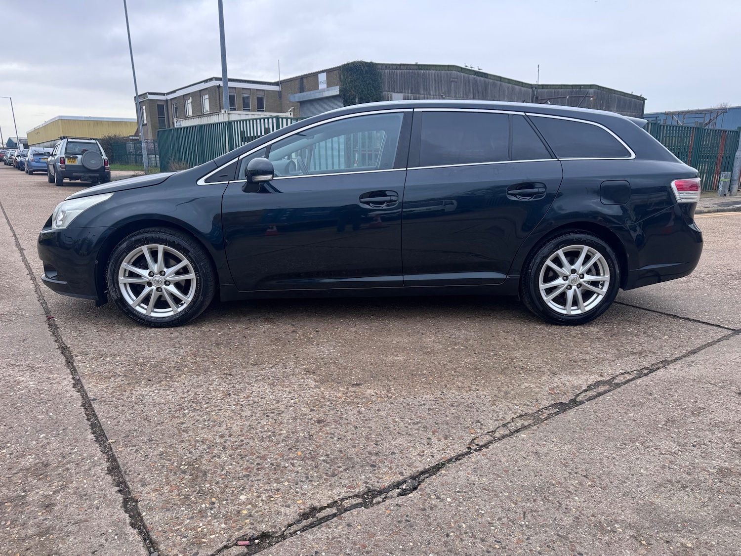 Used Toyota Avensis 2011 for sale - 77485091: Photo 8