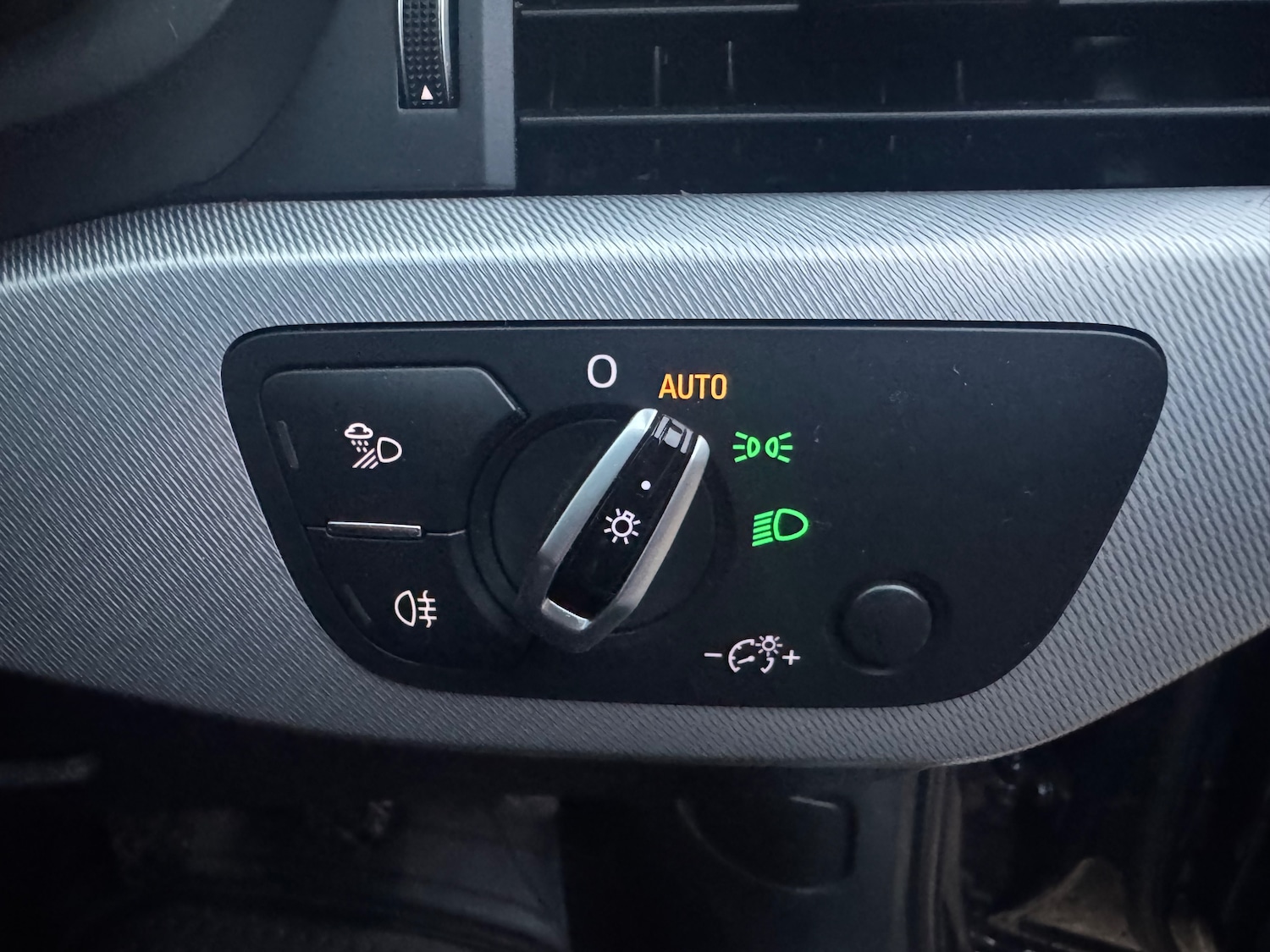 Used Audi A4 2016 for sale - 77006489: Photo 42