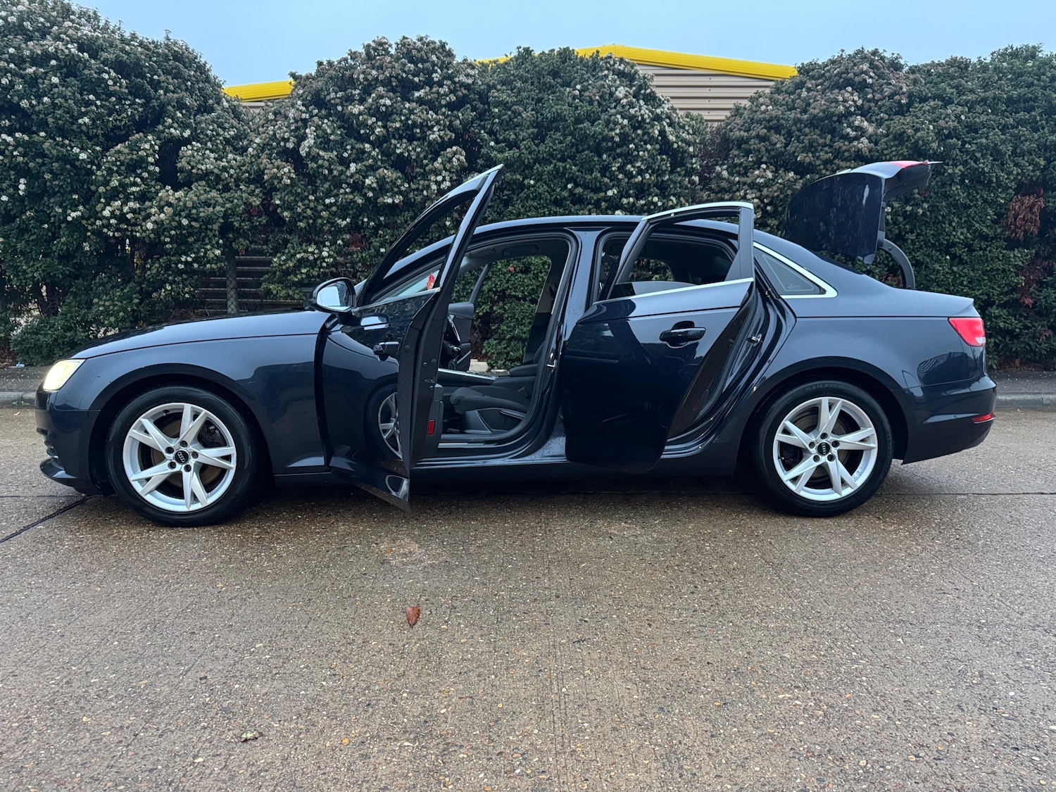 Used Audi A4 2016 for sale - 77006489: Photo 66