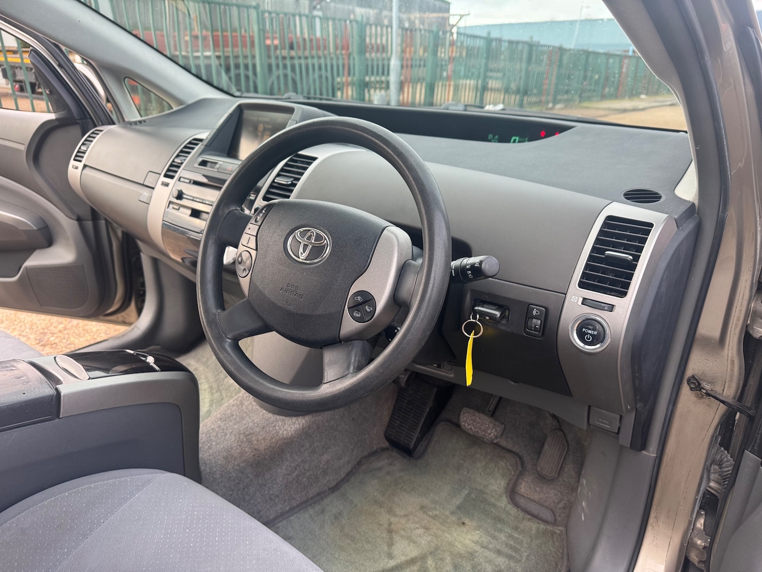 Used Toyota Prius 2005 for sale - 77239550: Photo 18